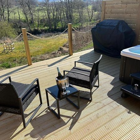 River Huts, Highland River Retreat With Hot Tub Inverness Esterno foto