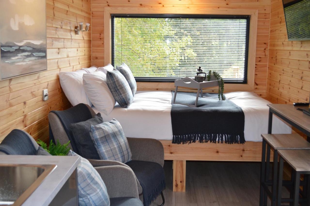 River Huts, Highland River Retreat With Hot Tub Inverness Esterno foto