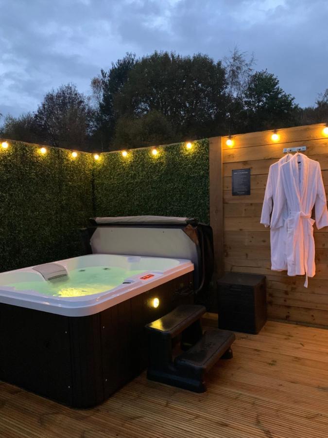 River Huts, Highland River Retreat With Hot Tub Inverness Esterno foto