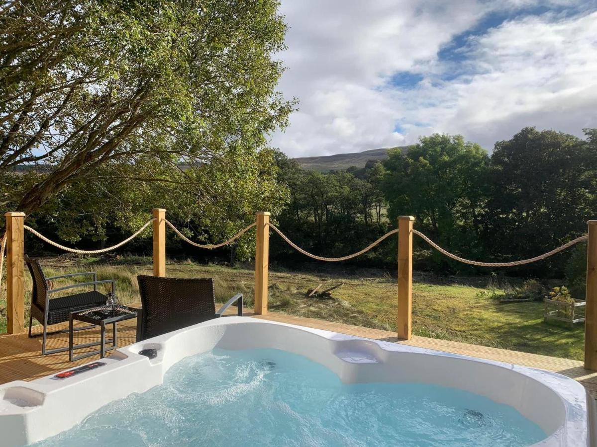 River Huts, Highland River Retreat With Hot Tub Inverness Esterno foto