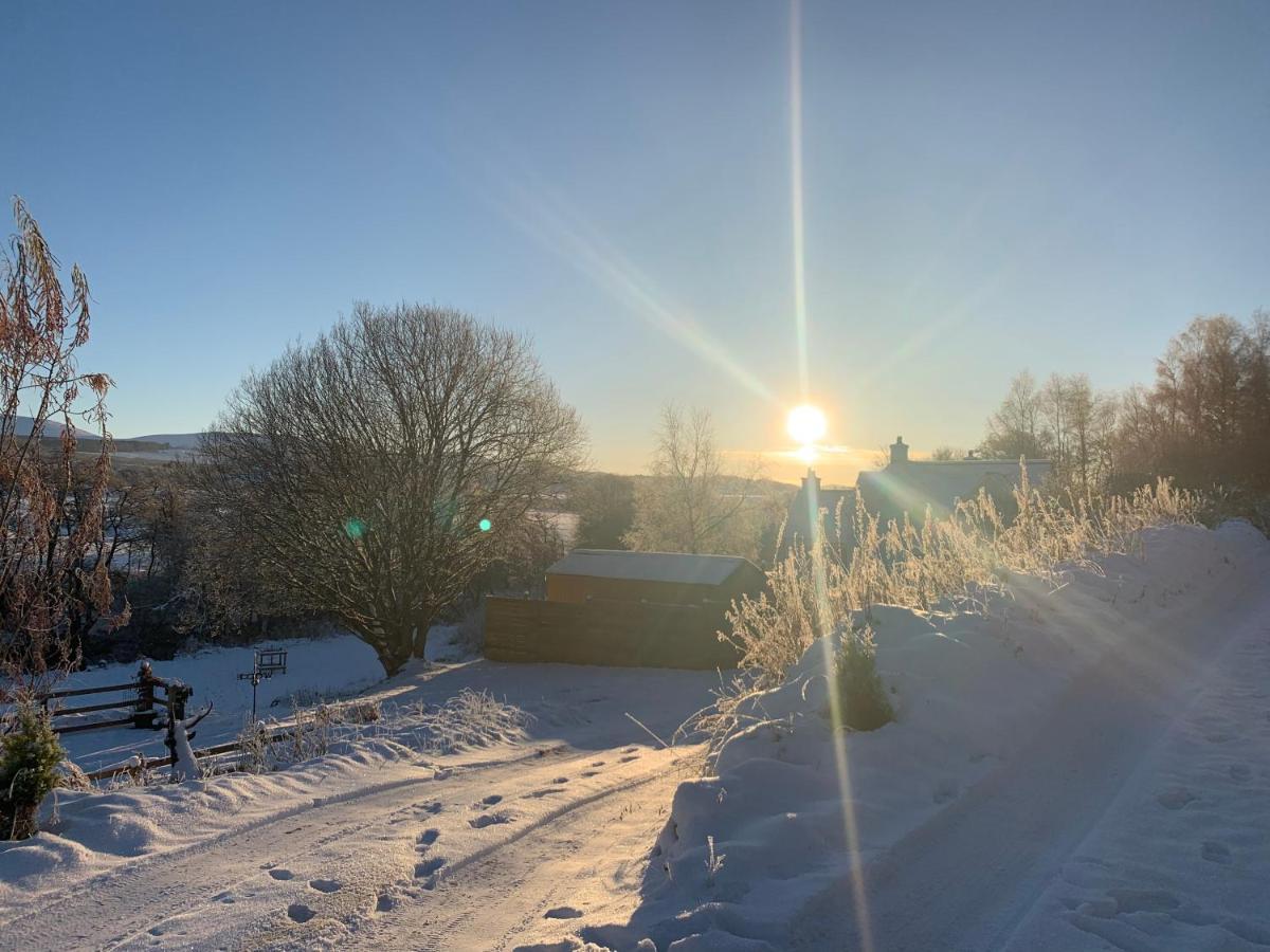 River Huts, Highland River Retreat With Hot Tub Inverness Esterno foto