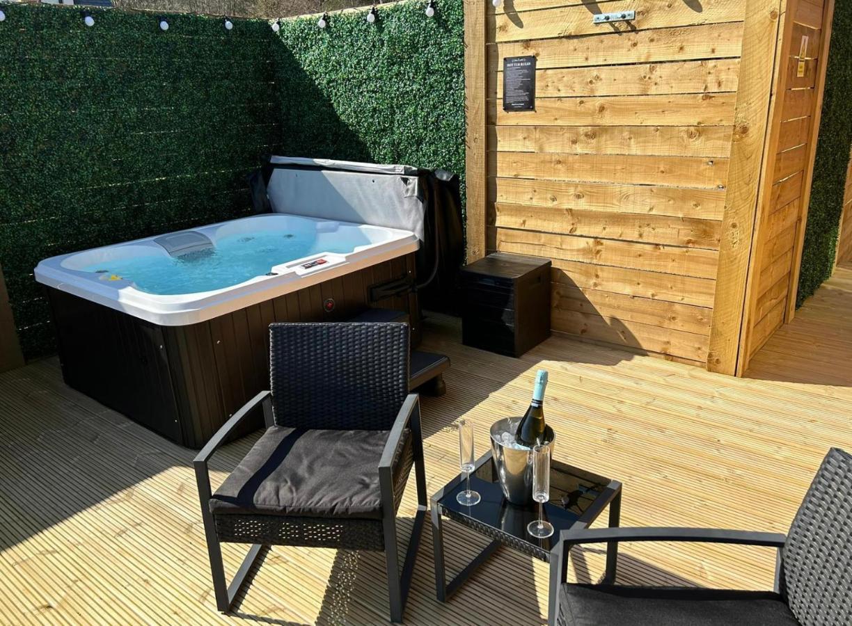 River Huts, Highland River Retreat With Hot Tub Inverness Esterno foto