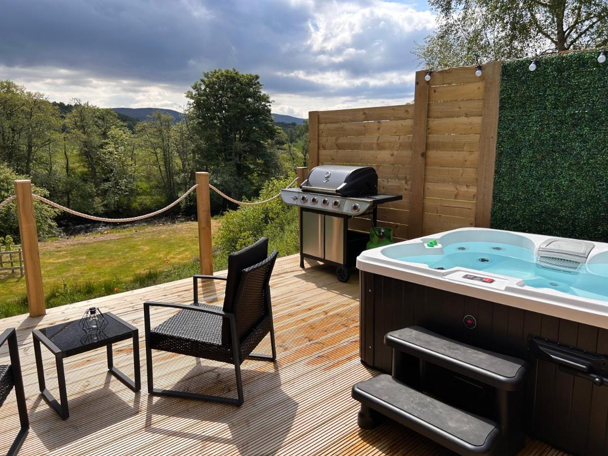 River Huts, Highland River Retreat With Hot Tub Inverness Esterno foto